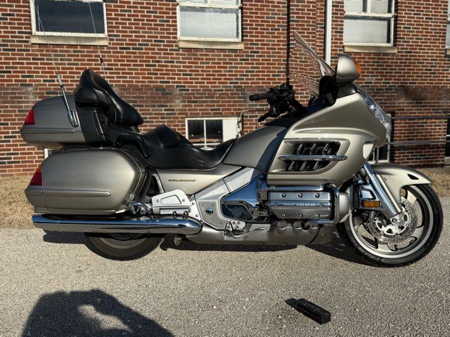 2002 Honda Gold Wing Base