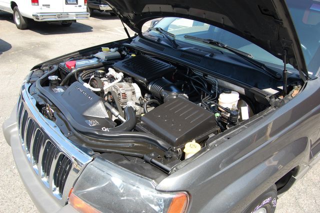 2002 Jeep Grand Cherokee Sport | Charlotte, North Carolina | ADVENTURE VANS 2002 Jeep Grand Cherokee Sport | Charlotte, North Carolina | ADVENTURE VANS