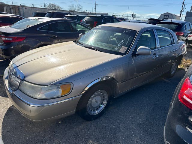 2002 Lincoln Town Car Executive | Kenner, LA | Auto Nation LLC 2002 Lincoln Town Car Executive | Kenner, LA | Auto Nation LLC