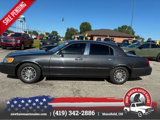 2002 Lincoln Town Car