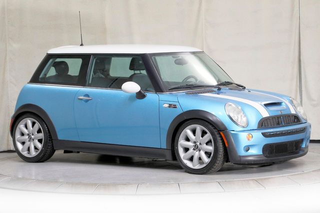 2002 Mini Cooper S | Burbank, California | MDK International 2002 Mini Cooper S | Burbank, California | MDK International