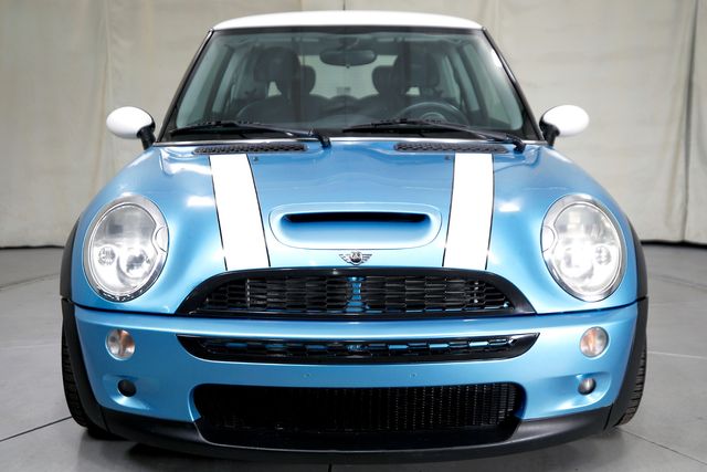 2002 Mini Cooper S | Burbank, California | MDK International 2002 Mini Cooper S | Burbank, California | MDK International