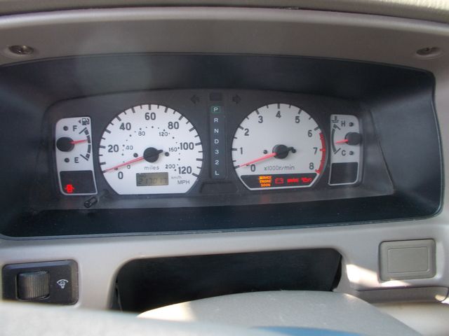 2002 Mitsubishi Montero Sport XLS