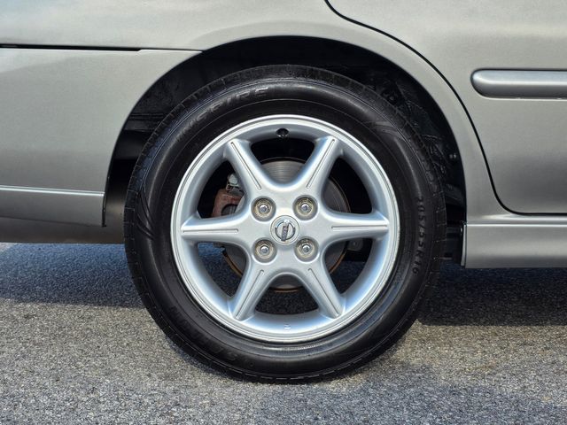 2002 Nissan Sentra SE-R 2002 Nissan Sentra SE-R