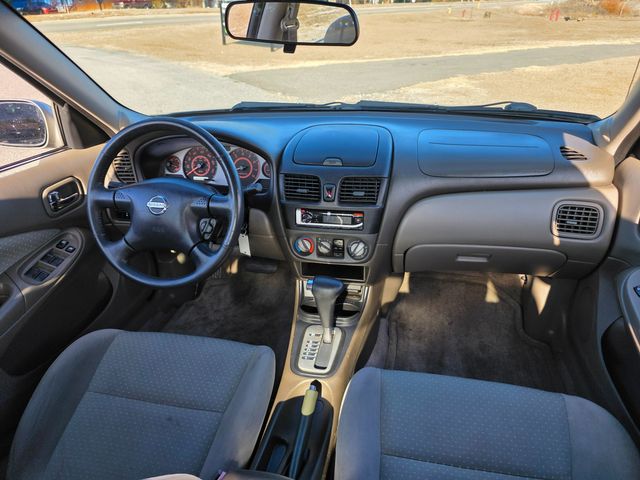 2002 Nissan Sentra SE-R 2002 Nissan Sentra SE-R