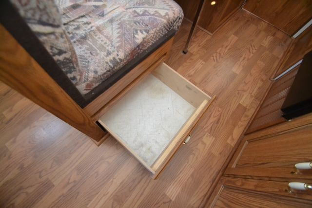 2002 Northwood Nash 22H