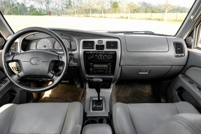 2002 Toyota 4Runner SR5 2002 Toyota 4Runner SR5