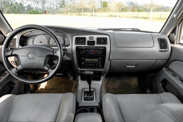 2002 Toyota 4Runner SR5