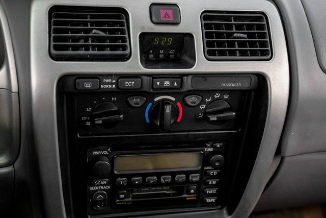 2002 Toyota 4Runner SR5