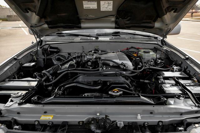 2002 Toyota 4Runner SR5