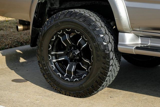 2002 Toyota 4Runner SR5