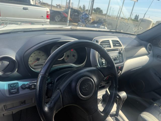 2002 Toyota RAV4 Base