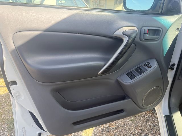 2002 Toyota RAV4 Base