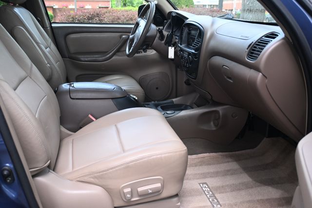 2002 Toyota Sequoia SR5