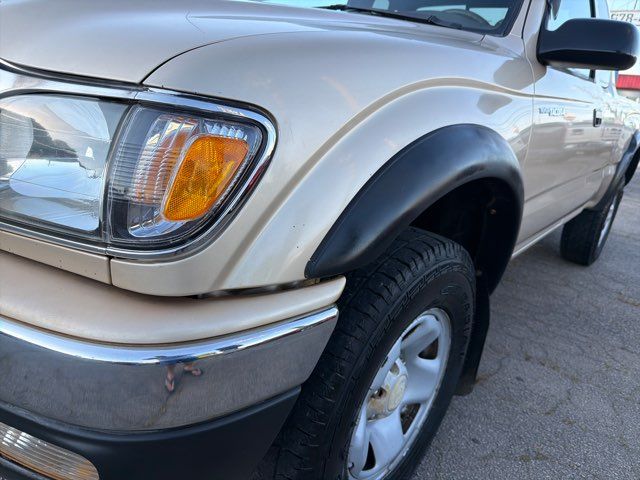 2002 Toyota Tacoma Base