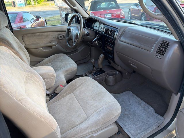 2002 Toyota Tacoma Base