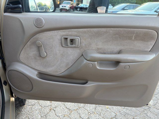 2002 Toyota Tacoma Base