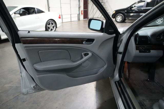 2003 BMW 3 Series 330i Sport 