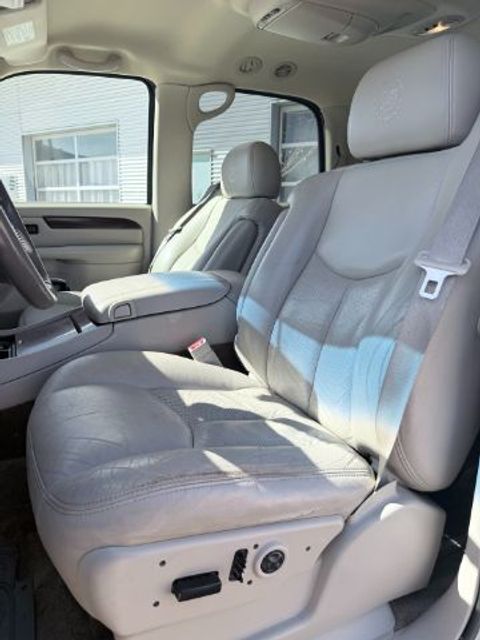 2003 Cadillac Escalade 2WD | Lubbock, TX | Chaparral Motors - Lubbock 2003 Cadillac Escalade 2WD | Lubbock, TX | Chaparral Motors - Lubbock