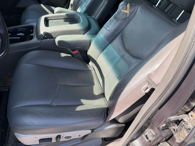 2003 Chevrolet Avalanche 1500 | Nashville, TN | Auto Mart Used Cars Inc. 2003 Chevrolet Avalanche 1500 | Nashville, TN | Auto Mart Used Cars Inc.