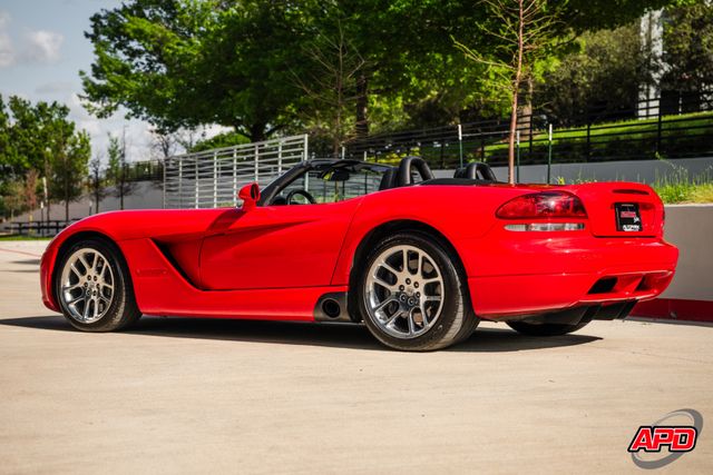 2003 Dodge Viper SRT-10