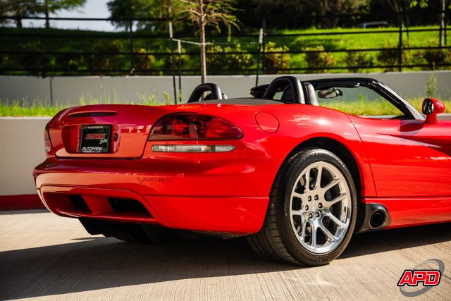 2003 Dodge Viper SRT-10