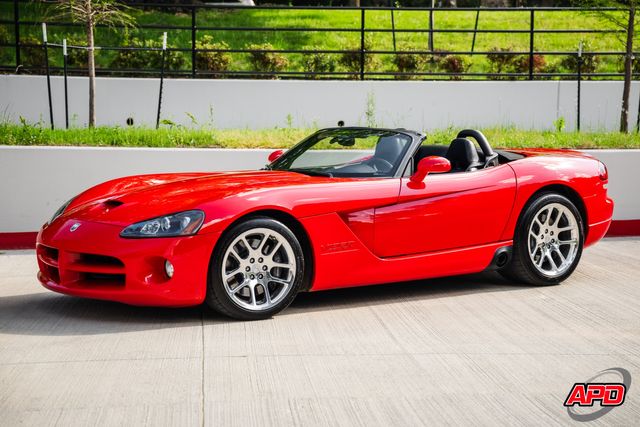 2003 Dodge Viper SRT-10