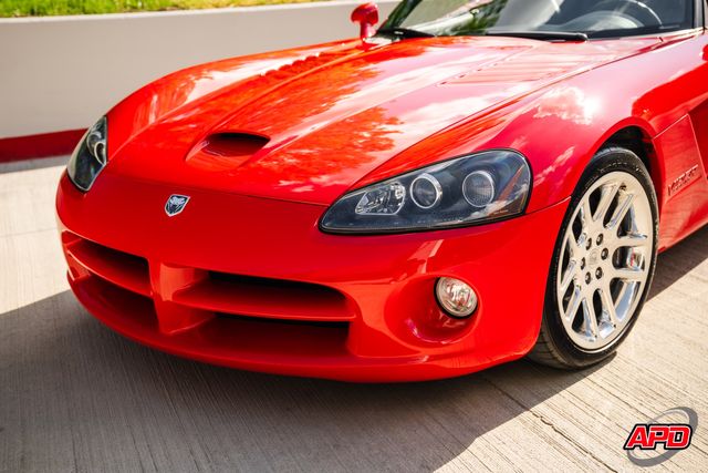2003 Dodge Viper SRT-10