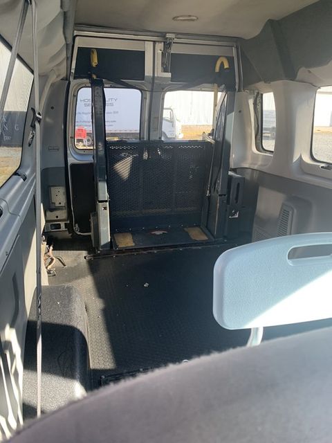 2003 Ford E-Series E350 SUPER DUTY WAGON | Annapolis, MD | Annapolis Public Auto Auction 2003 Ford E-Series E350 SUPER DUTY WAGON | Annapolis, MD | Annapolis Public Auto Auction