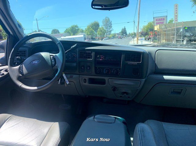 2003 Ford Excursion XLT  6.0L  Diesel 2WD