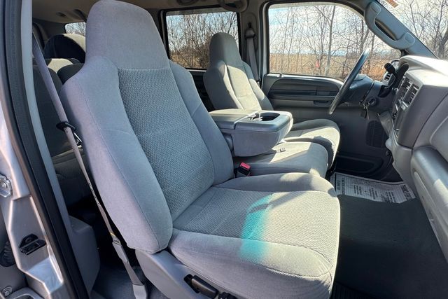 2003 Ford Excursion XLT | Roscoe, IL | Autoland Outlets