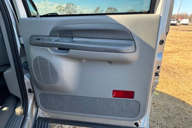 2003 Ford Excursion XLT | Roscoe, IL | Autoland Outlets