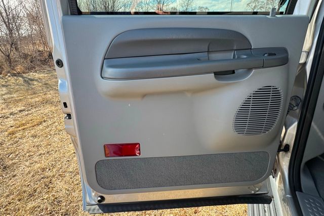 2003 Ford Excursion XLT | Roscoe, IL | Autoland Outlets