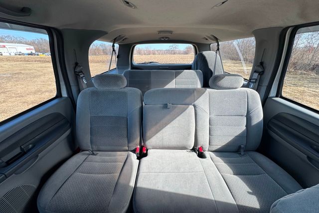 2003 Ford Excursion XLT | Roscoe, IL | Autoland Outlets