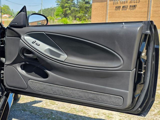 2003 Ford Mustang Mach 1 Premium