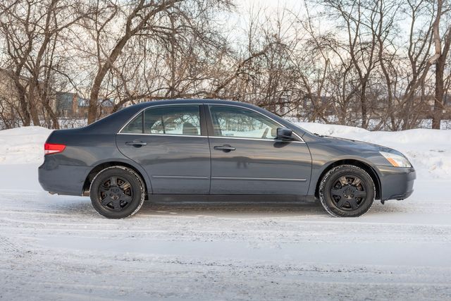 2003 Honda Accord LX w/ 33 MPG, Cruise Control, Bluetooth Radio