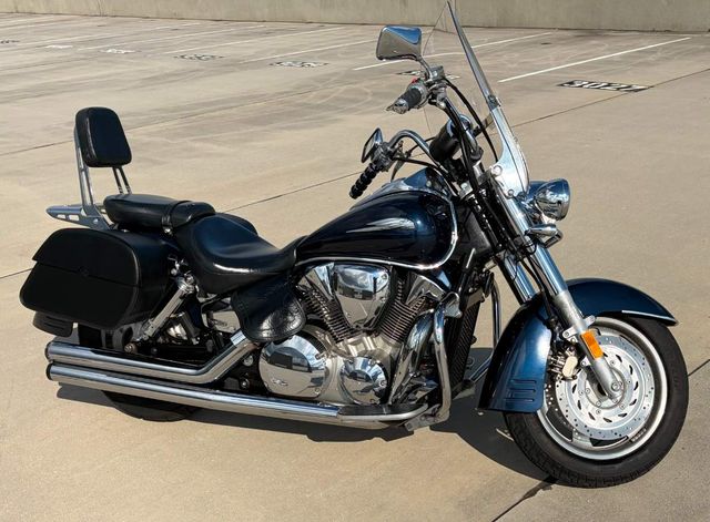 2003 Honda VTX1300R | Dania Beach, Florida | Top Gear Inc. 2003 Honda VTX1300R | Dania Beach, Florida | Top Gear Inc.