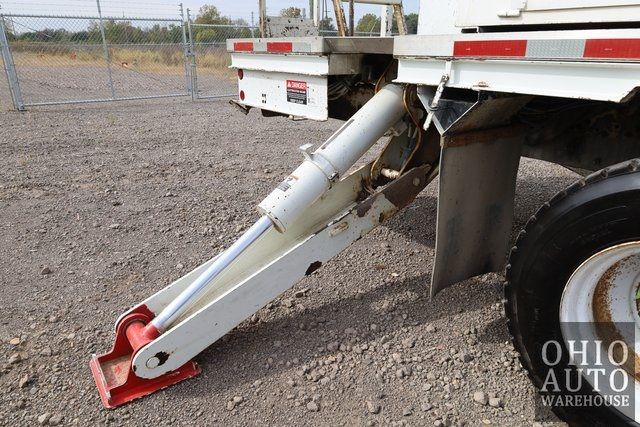 2003 International 7400 DT530 105FT Boom Lift Crane | Canton, Ohio | Ohio Auto Warehouse LLC 2003 International 7400 DT530 105FT Boom Lift Crane | Canton, Ohio | Ohio Auto Warehouse LLC