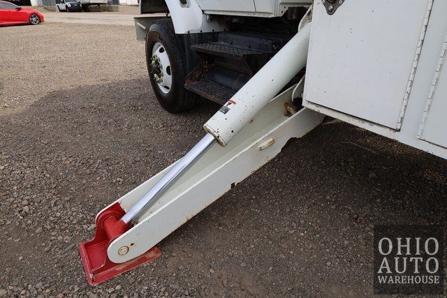 2003 International 7400 DT530 105FT Boom Lift Crane | Canton, Ohio | Ohio Auto Warehouse LLC 2003 International 7400 DT530 105FT Boom Lift Crane | Canton, Ohio | Ohio Auto Warehouse LLC