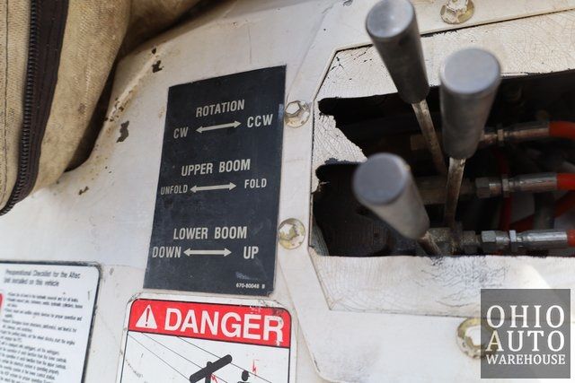 2003 International 7400 DT530 105FT Boom Lift Crane | Canton, Ohio | Ohio Auto Warehouse LLC 2003 International 7400 DT530 105FT Boom Lift Crane | Canton, Ohio | Ohio Auto Warehouse LLC