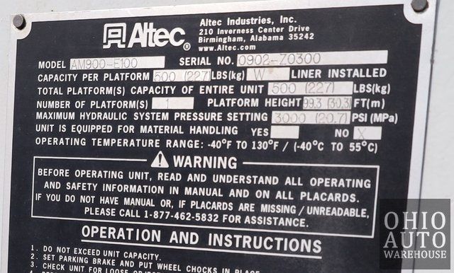 2003 International 7400 DT530 105FT Boom Lift Crane | Canton, Ohio | Ohio Auto Warehouse LLC 2003 International 7400 DT530 105FT Boom Lift Crane | Canton, Ohio | Ohio Auto Warehouse LLC