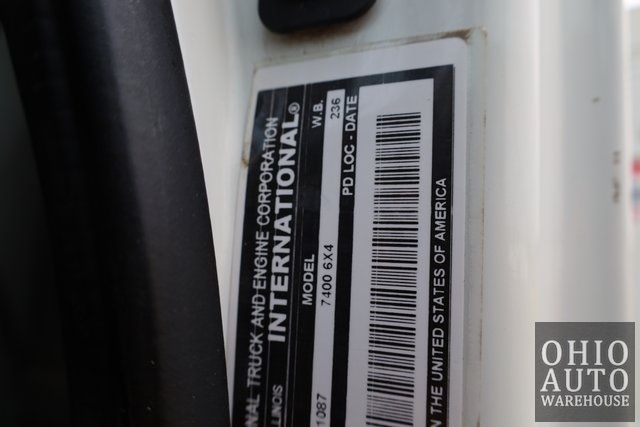 2003 International 7400 DT530 105FT Boom Lift Crane | Canton, Ohio | Ohio Auto Warehouse LLC 2003 International 7400 DT530 105FT Boom Lift Crane | Canton, Ohio | Ohio Auto Warehouse LLC