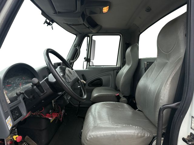 2003 International 7400 DT530 105FT Boom Lift Crane | Canton, Ohio | Ohio Auto Warehouse LLC 2003 International 7400 DT530 105FT Boom Lift Crane | Canton, Ohio | Ohio Auto Warehouse LLC