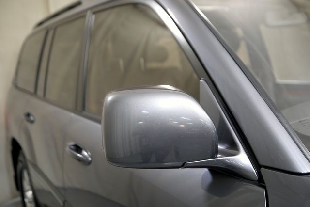 2003 Lexus LX 470 | Burbank, California | MDK International 2003 Lexus LX 470 | Burbank, California | MDK International