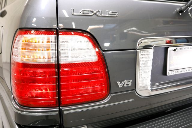 2003 Lexus LX 470 | Burbank, California | MDK International 2003 Lexus LX 470 | Burbank, California | MDK International