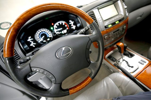 2003 Lexus LX 470 | Burbank, California | MDK International 2003 Lexus LX 470 | Burbank, California | MDK International