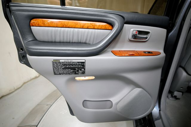 2003 Lexus LX 470 | Burbank, California | MDK International 2003 Lexus LX 470 | Burbank, California | MDK International