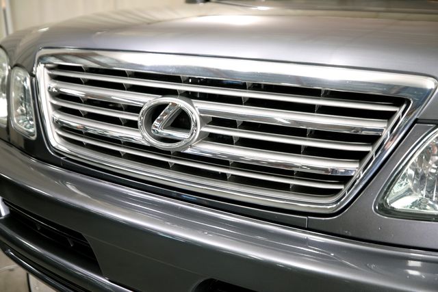 2003 Lexus LX 470 | Burbank, California | MDK International 2003 Lexus LX 470 | Burbank, California | MDK International