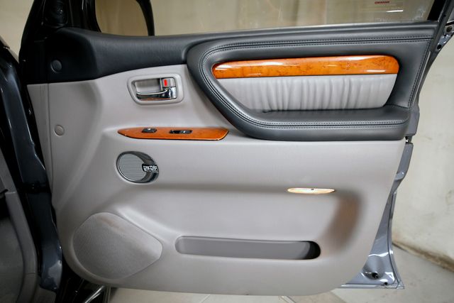 2003 Lexus LX 470 | Burbank, California | MDK International 2003 Lexus LX 470 | Burbank, California | MDK International