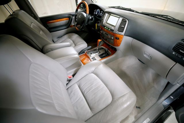 2003 Lexus LX 470 | Burbank, California | MDK International 2003 Lexus LX 470 | Burbank, California | MDK International